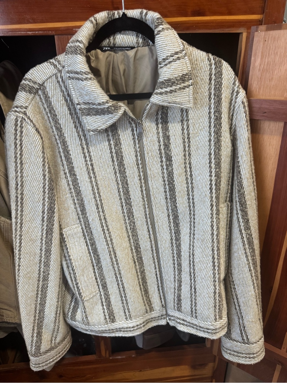 Zara Men's Cream and Gray Striped Zip-Up Sweater Jacket